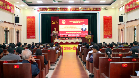 Tiếp x&uacute;c giữa cử tri với người ứng cử đại biểu Quốc hội, đại biểu Hội đồng nh&acirc;n d&acirc;n tỉnh tại x&atilde; Li&ecirc;n Minh