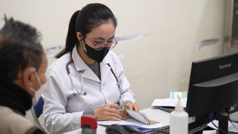 Chăm s&oacute;c v&agrave; điều trị bệnh suy thận