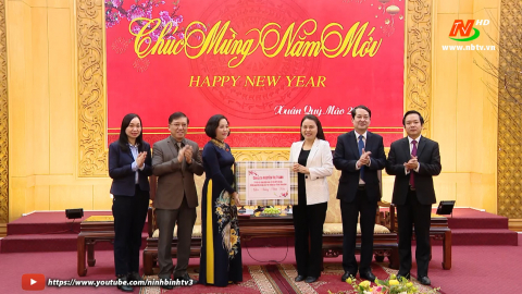 Đồng ch&iacute; Nguyễn Thị Thanh thăm, ch&uacute;c mừng Tỉnh ủy, HĐND, UBND, UBMTTQ, Đo&agrave;n ĐBQH tỉnh nh&acirc;n dịp Xu&acirc;n Qu&yacute; M&atilde;o