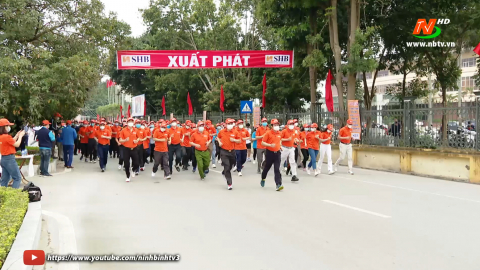 Ninh B&igrave;nh tổ chức Lễ ph&aacute;t động Th&aacute;ng hoạt động thể dục thể thao cho mọi người; Ng&agrave;y chạy Olympic v&igrave; sức khỏe to&agrave;n d&acirc;n