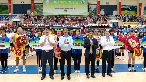 Khai mạc Giải B&oacute;ng chuyền C&uacute;p Hoa Lư - B&igrave;nh Điền lần thứ XX năm 2026