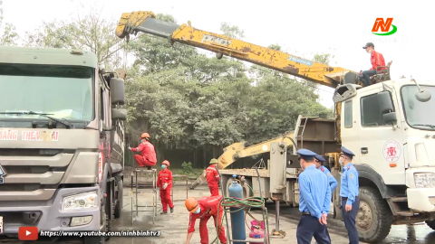 Th&aacute;o dỡ xe cơi nới th&agrave;nh, th&ugrave;ng