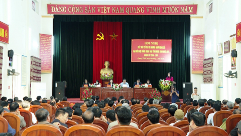 Tiếp x&uacute;c giữa cử tri với người ứng cử Đại biểu Hội đồng nh&acirc;n d&acirc;n tỉnh tại x&atilde; Quang Thiện, Ph&aacute;t Diệm