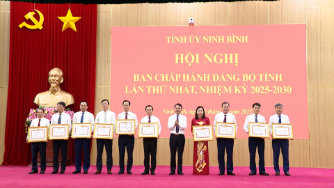 Hội nghị lần thứ nhất Ban Chấp h&agrave;nh Đảng bộ tỉnh lần thứ nhất, nhiệm kỳ 2025-2030
