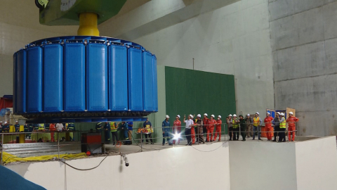 Lắp đặt th&agrave;nh c&ocirc;ng Rotor tổ m&aacute;y số 1, nh&agrave; m&aacute;y thủy điện Ialy mở rộng