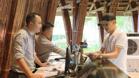 Ninh B&igrave;nh h&uacute;t kh&aacute;ch dịp cuối tuần