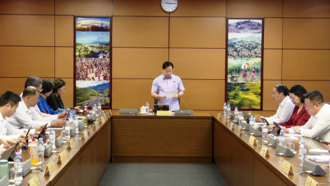 Quốc hội thảo luận ở tổ về một số sự &aacute;n Luật v&agrave; c&aacute;c chương tr&igrave;nh mục ti&ecirc;u quốc gia