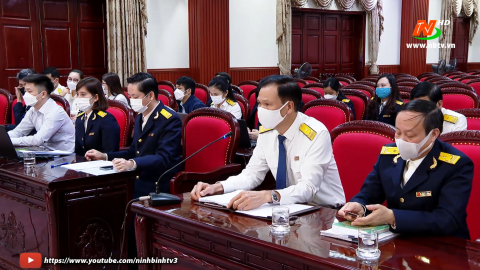 Cục Thuế tỉnh trao đổi, hướng dẫn một số ch&iacute;nh s&aacute;ch thuế mới