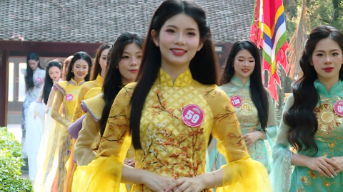 Th&iacute; sinh Người đẹp Hoa Lư d&acirc;ng hương, chụp ảnh &aacute;o d&agrave;i tại Cố đ&ocirc; Hoa Lư