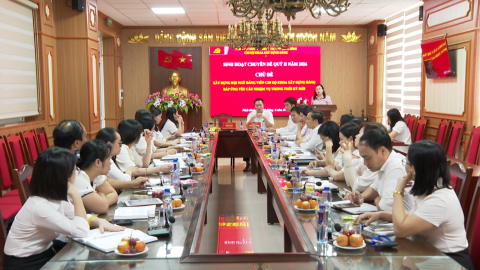 Thường trực Tỉnh ủy dự sinh hoạt chi bộ