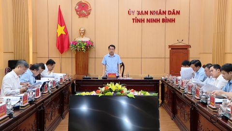 Kiểm điểm tiến độ xử l&yacute;, th&aacute;o gỡ kh&oacute; khăn, vướng mắc c&aacute;c dự &aacute;n tồn đọng k&eacute;o d&agrave;i tr&ecirc;n địa b&agrave;n tỉnh