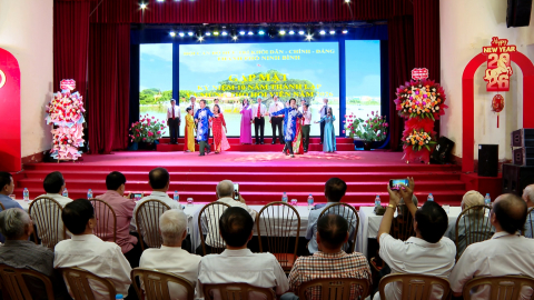 Kỷ niệm 10 năm Ng&agrave;y th&agrave;nh lập Hội c&aacute;n bộ hưu tr&iacute; khối D&acirc;n - Ch&iacute;nh - Đảng th&agrave;nh phố Ninh B&igrave;nh