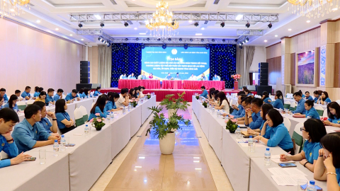 Đổi mới, n&acirc;ng cao năng lực c&aacute;n bộ C&ocirc;ng đo&agrave;n