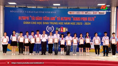 Trao giải Cuộc thi tiếng Anh d&agrave;nh cho học sinh trung học