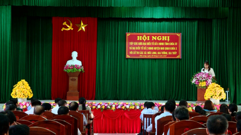 Đại biểu HĐND tỉnh tiếp x&uacute;c cử tri c&aacute;c x&atilde; Đức Long, Gia Tường, Gia Thủy huyện Nho Quan