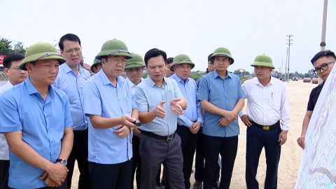 Đẩy nhanh tiến độ c&aacute;c dự &aacute;n giao th&ocirc;ng trọng điểm