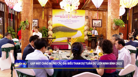 Gặp mặt ch&agrave;o mừng c&aacute;c đại biểu tham dự tuần du lịch Ninh B&igrave;nh 2023