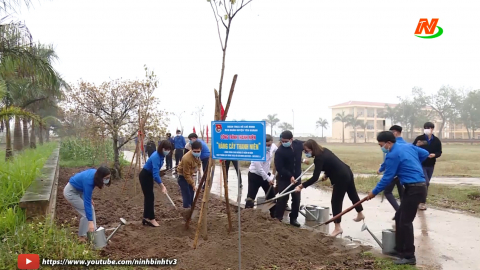 Tuổi trẻ Y&ecirc;n Kh&aacute;nh l&agrave;m theo lời B&aacute;c