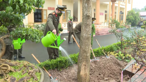 C&ocirc;ng an tỉnh tổ chức lễ ph&aacute;t động Tết trồng c&acirc;y xu&acirc;n Nh&acirc;m Dần 2022