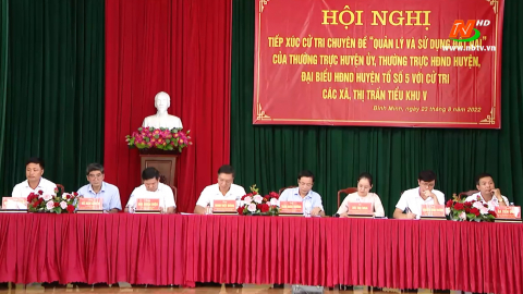 HĐND Kim Sơn tiếp x&uacute;c cử tri chuy&ecirc;n đề "Quản l&yacute; v&agrave; sử dụng đất đai"