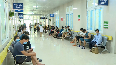 Cảnh b&aacute;o gia tăng bệnh tay ch&acirc;n miệng ở trẻ