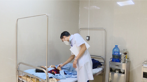 Chiến sỹ &aacute;o trắng tr&ecirc;n 2 chuyến t&agrave;u nghĩa t&igrave;nh