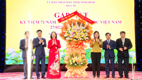 Gặp mặt  kỷ niệm 71 năm Ng&agrave;y Thầy thuốc Việt Nam