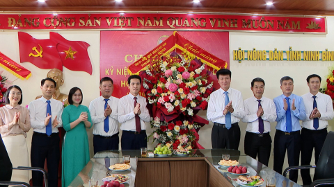Thăm, ch&uacute;c mừng nh&acirc;n kỷ niệm 96 năm Ng&agrave;y th&agrave;nh lập Hội N&ocirc;ng d&acirc;n Việt Nam
