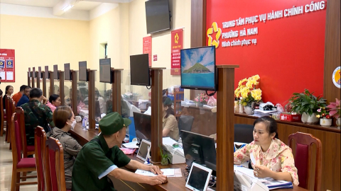Nỗ lực x&acirc;y dựng ch&iacute;nh quyền phục vụ