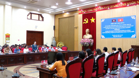 Ban Tuy&ecirc;n gi&aacute;o Tỉnh ủy l&agrave;m việc với Đo&agrave;n đại biểu c&aacute;c trường ch&iacute;nh trị v&agrave; h&agrave;nh ch&iacute;nh của Đảng Nh&acirc;n d&acirc;n C&aacute;ch mạng L&agrave;o