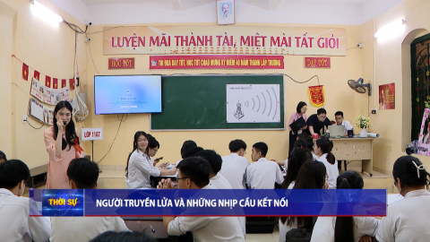 Người truyền lửa v&agrave; nhịp cầu kết nối