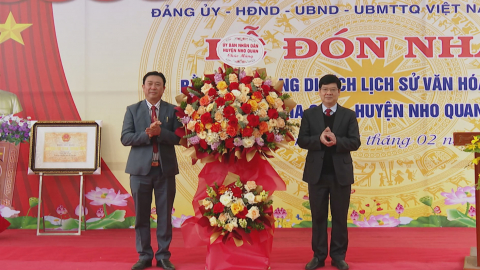 Gia Sơn đ&oacute;n nhận bằng di t&iacute;ch lịch sử văn h&oacute;a cấp tỉnh đ&igrave;nh S&agrave;o Long