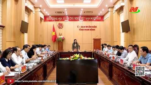 L&atilde;nh đạo UBND tỉnh l&agrave;m việc với c&aacute;c địa phương về ph&aacute;t triển KT - XH