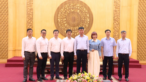 Ninh B&igrave;nh đẩy mạnh hợp t&aacute;c chiến lược với Tập đo&agrave;n FPT