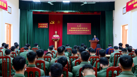 Y&ecirc;n M&ocirc; - Kim Sơn đ&oacute;n nhận qu&acirc;n nh&acirc;n xuất ngũ trở về địa phương