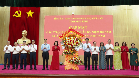 B&aacute;o ch&iacute; Ninh B&igrave;nh tiến bước c&ugrave;ng với sự ph&aacute;t triển của qu&ecirc; hương, đất nước