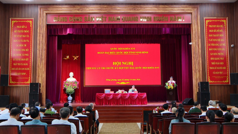 Đo&agrave;n ĐBQH tỉnh TXCT trước kỳ họp thứ hai, Quốc hội kho&aacute; XVI tại phường Hồng Quang