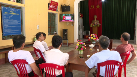 Cử tri đ&aacute;nh gi&aacute; cao th&agrave;nh c&ocirc;ng của kỳ họp HĐND tỉnh
