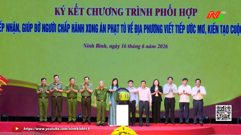  Phối hợp gi&uacute;p đỡ người chấp h&agrave;nh xong &aacute;n phạt t&ugrave; " Viết tiếp ước mơ, kiến tạo cuộc sống&rdquo;