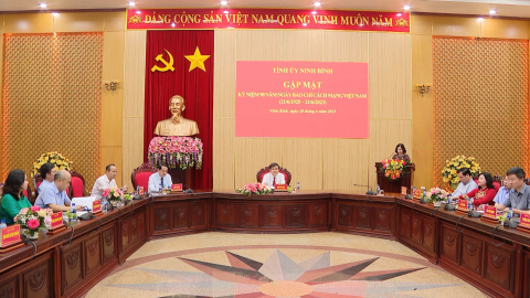 Gặp mặt kỷ niệm 98 năm ng&agrave;y B&aacute;o ch&iacute; c&aacute;ch mạng Việt Nam