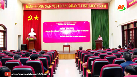 Tập huấn c&ocirc;ng t&aacute;c văn ph&ograve;ng cấp ủy