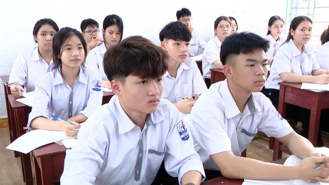 Tập trung &ocirc;n tập cho học sinh trước kỳ thi tuyển sinh v&agrave;o lớp 10