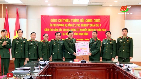 Đo&agrave;n c&ocirc;ng t&aacute;c Bộ Tư lệnh Qu&acirc;n khu 3 kiểm tra c&ocirc;ng t&aacute;c sẵn s&agrave;ng chiến đấu dịp Tết Nguy&ecirc;n đ&aacute;n