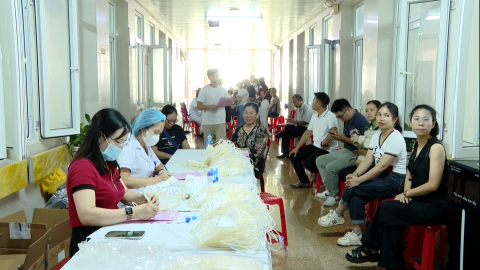 300 t&igrave;nh nguyện vi&ecirc;n tham gia chương tr&igrave;nh 'Hiến m&aacute;u khẩn cấp'