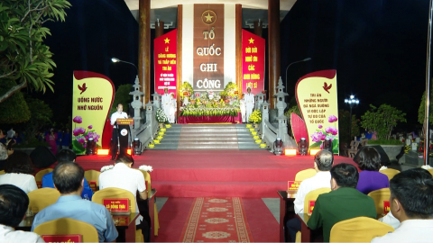 Y&ecirc;n M&ocirc; d&acirc;ng hương, thắp nến tri &acirc;n c&aacute;c Anh h&ugrave;ng liệt sĩ
