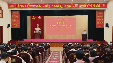 Qu&aacute;n triệt v&agrave; triển khai c&aacute;c văn bản của Bộ Ch&iacute;nh trị, Ban B&iacute; thư