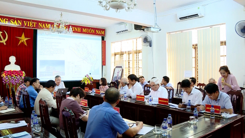 Hội thảo khoa học tư vấn phản biện chương tr&igrave;nh ph&aacute;t triển đ&ocirc; thị tỉnh ninh B&igrave;nh