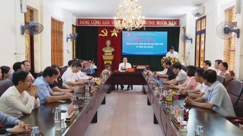 C&ocirc;ng bố quyết định bổ nhiệm gi&aacute;m đốc Sở T&agrave;i nguy&ecirc;n v&agrave; M&ocirc;i trường