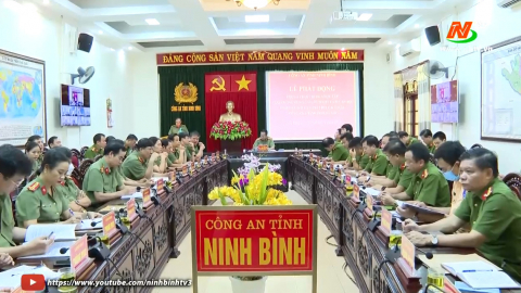 C&ocirc;ng an Ninh B&igrave;nh ph&aacute;t động học tập gương hy sinh của 3 liệt sỹ C&ocirc;ng an th&agrave;nh phố H&agrave; Nội