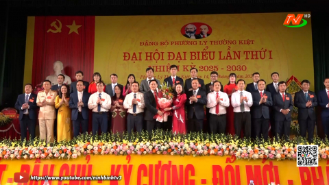 Đồng ch&iacute; Ph&oacute; B&iacute; thư Thường trực Tỉnh ủy Đinh Thị Lụa dự v&agrave; chỉ đạo Đại hội Đảng bộ phường L&yacute; Thường Kiệt, nhiệm kỳ 2025-2030